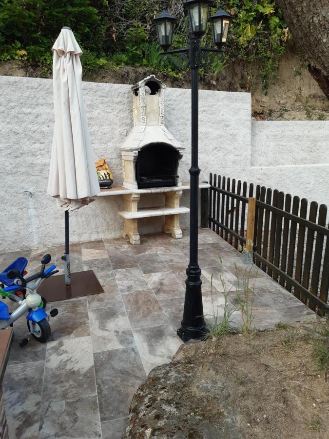 Gasthaus La Hojarasca Cuevas Del Valle Exterior foto